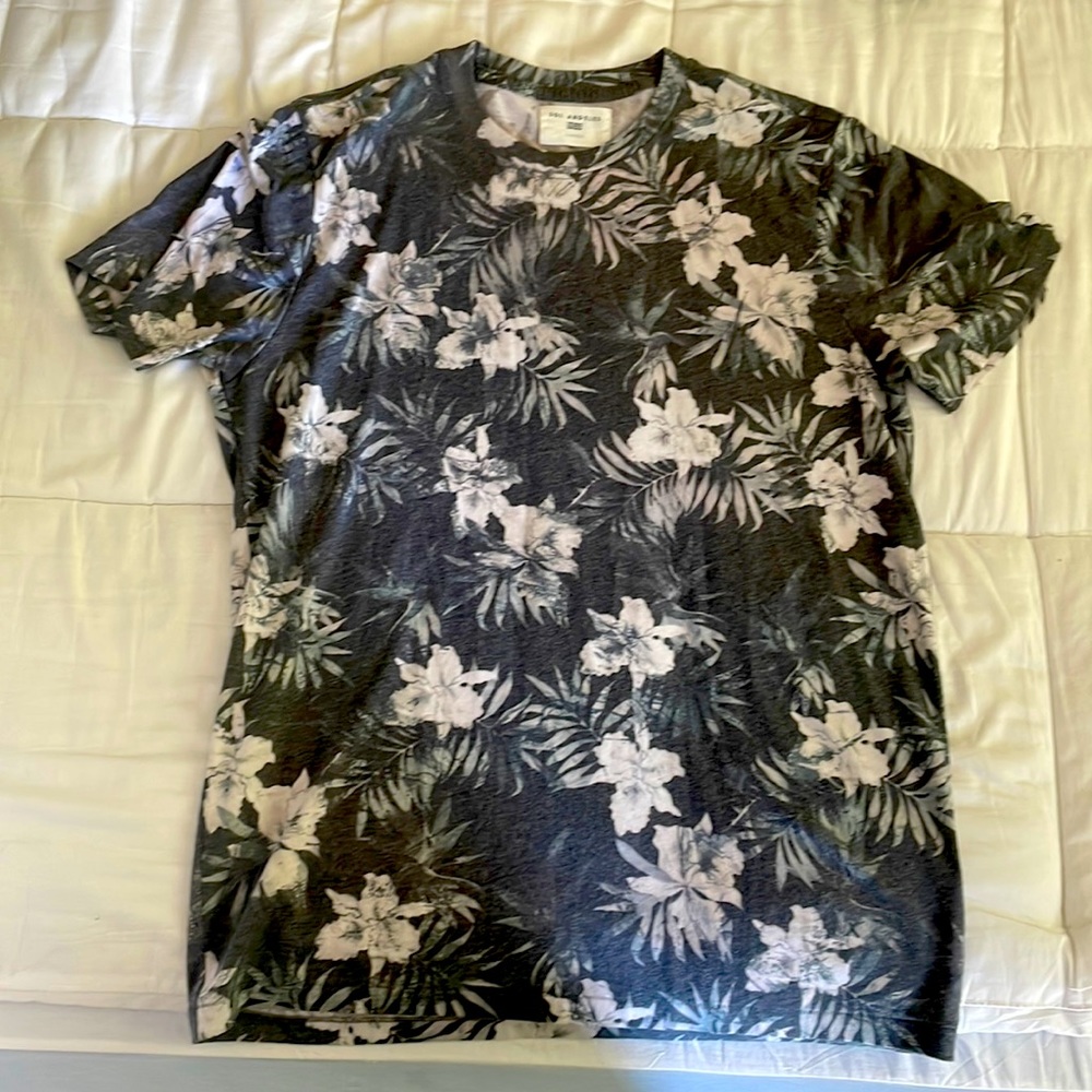 Sol Angeles - Floral T-Shirt
